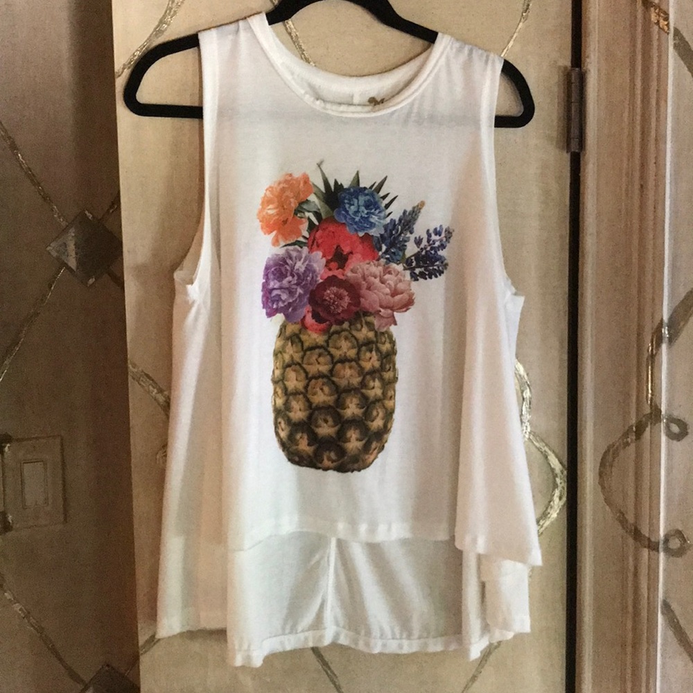 Brand new MuMu top